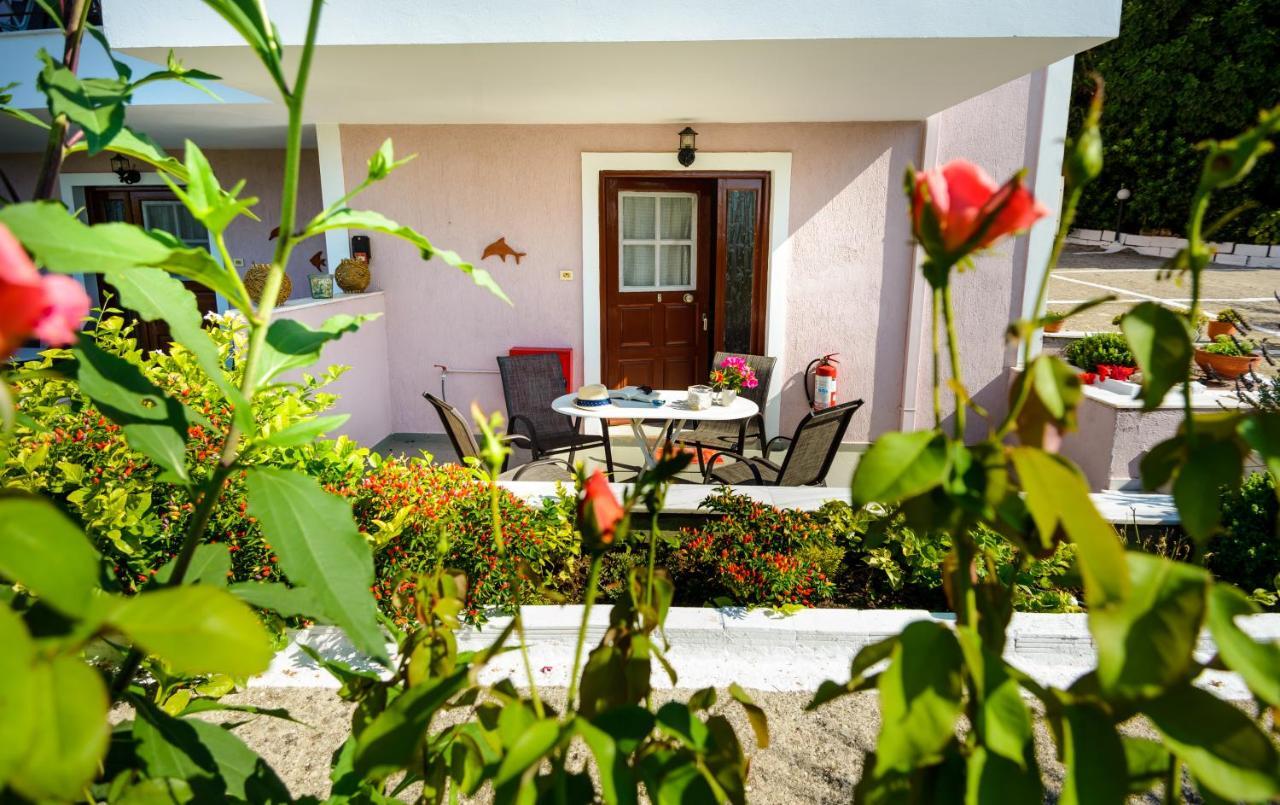 Maistrali Apartments Ratzaklíon Esterno foto