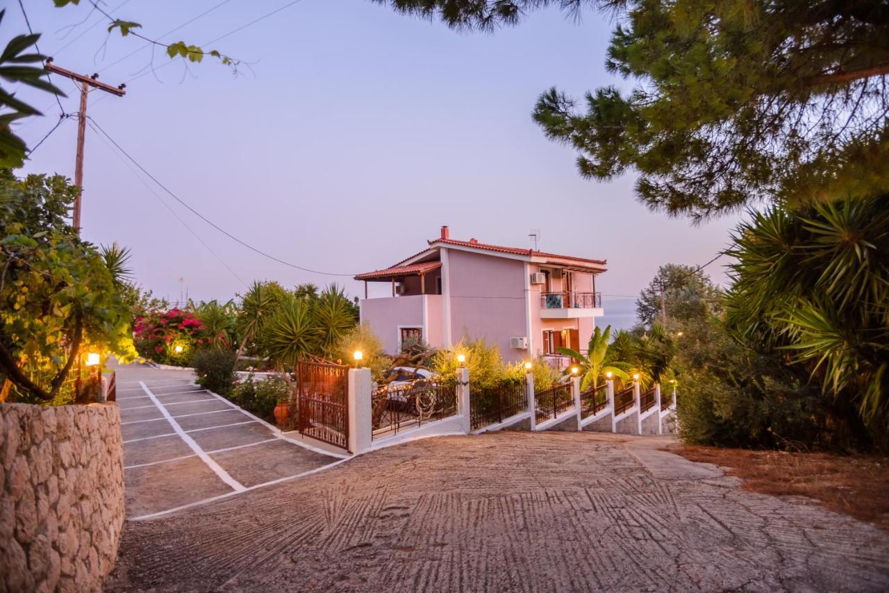 Maistrali Apartments Ratzaklíon Esterno foto