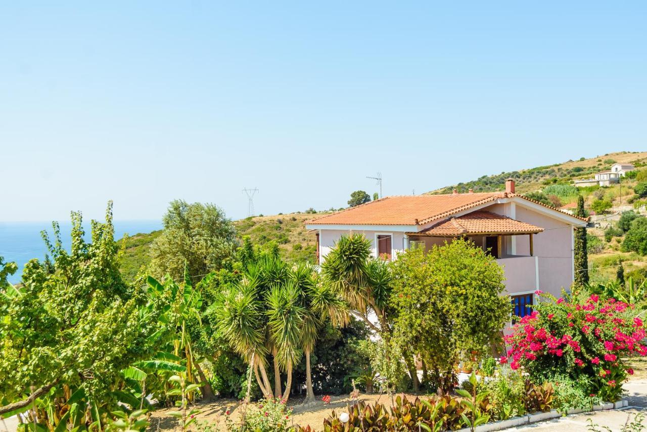 Maistrali Apartments Ratzaklíon Esterno foto
